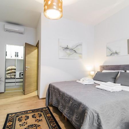Polai Center Apartments Esterno foto