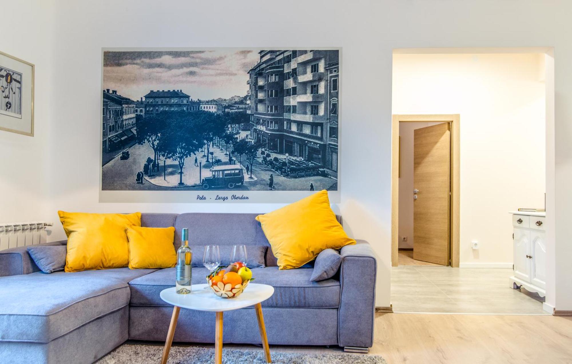 Polai Center Apartments Esterno foto