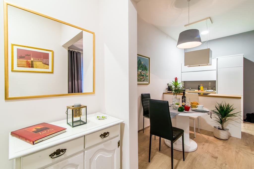 Polai Center Apartments Esterno foto